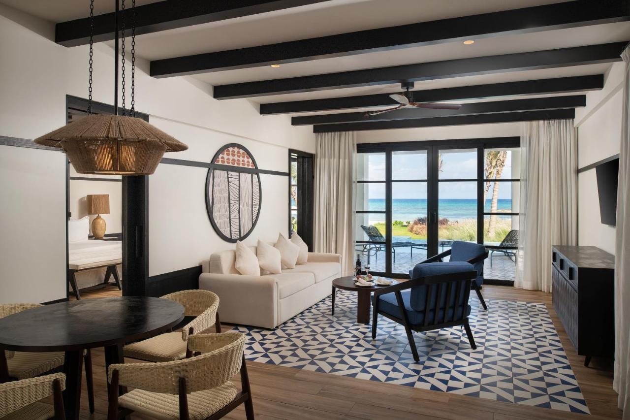 Privilege Master Suite Swim Up Ocean Front
